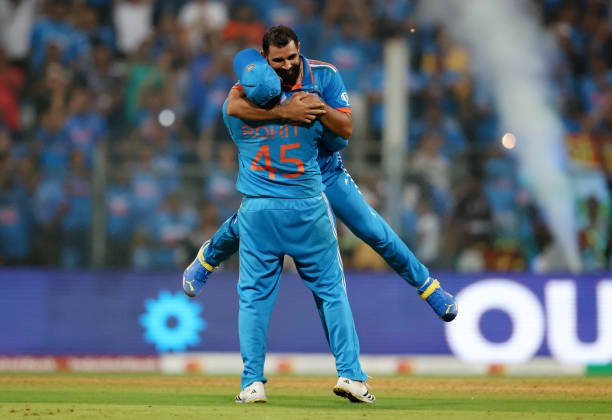 Dominant virat Kohli and shami Leads India to World Cup Finals , ind vs nz , 1st semi-final.
